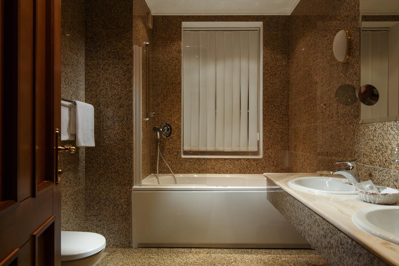 Lazensky Hotel Moskevsky Dvur Карловы Вары Экстерьер фото
