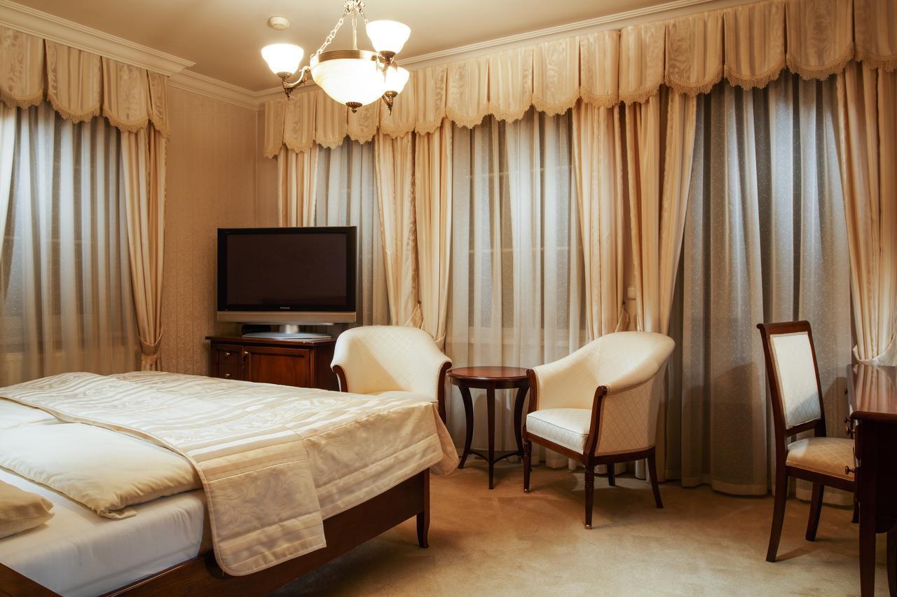 Lazensky Hotel Moskevsky Dvur Карловы Вары Экстерьер фото