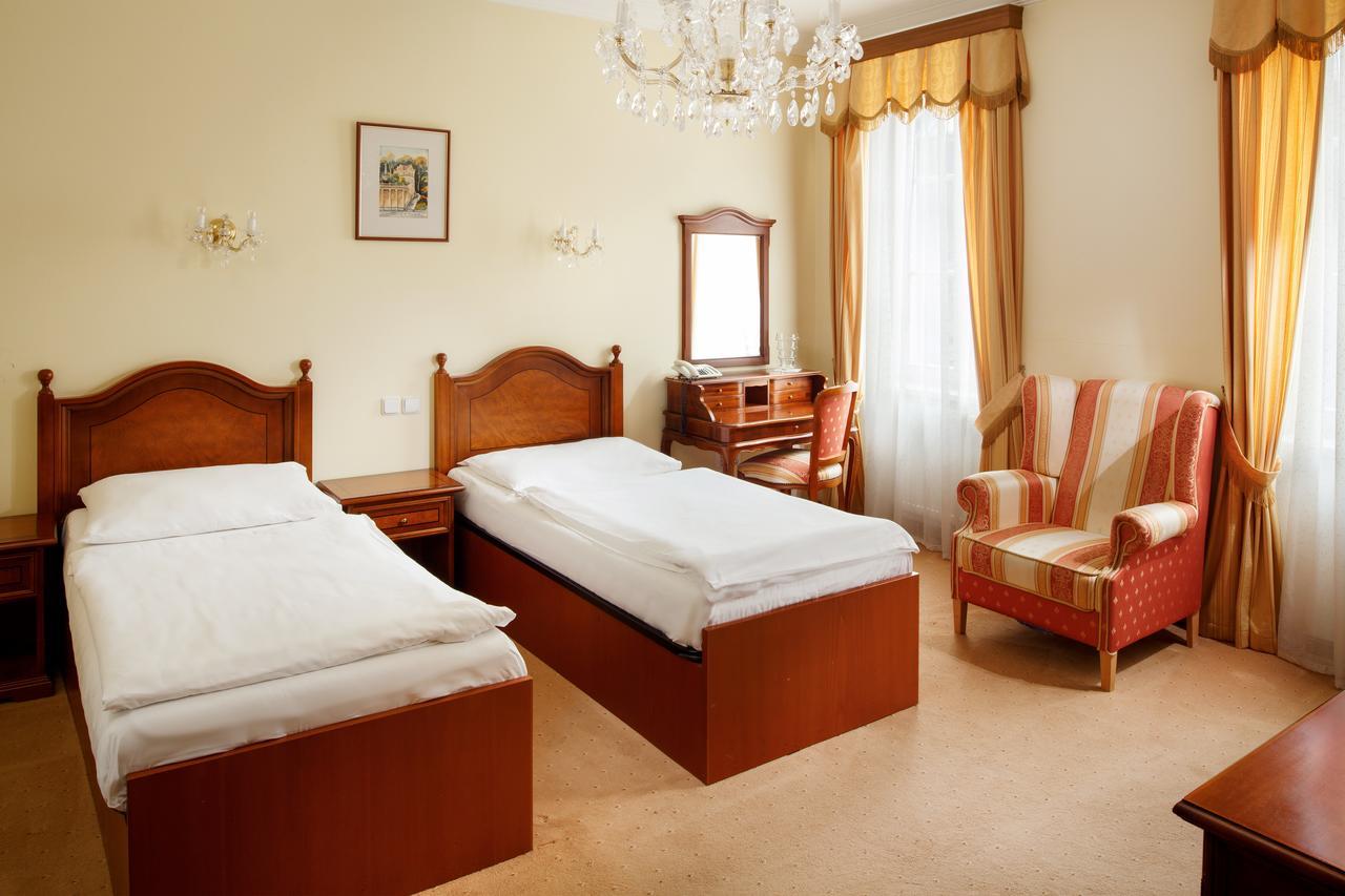 Lazensky Hotel Moskevsky Dvur Карловы Вары Экстерьер фото