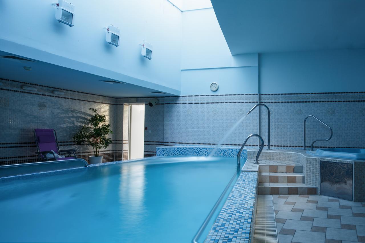 Lazensky Hotel Moskevsky Dvur Карловы Вары Экстерьер фото