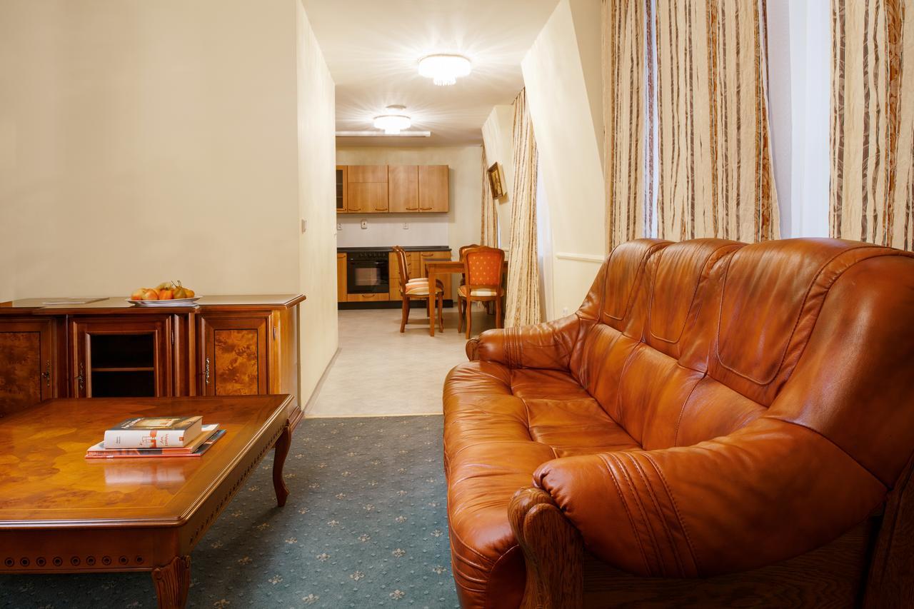 Lazensky Hotel Moskevsky Dvur Карловы Вары Экстерьер фото