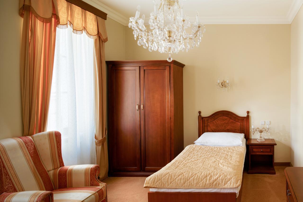 Lazensky Hotel Moskevsky Dvur Карловы Вары Экстерьер фото