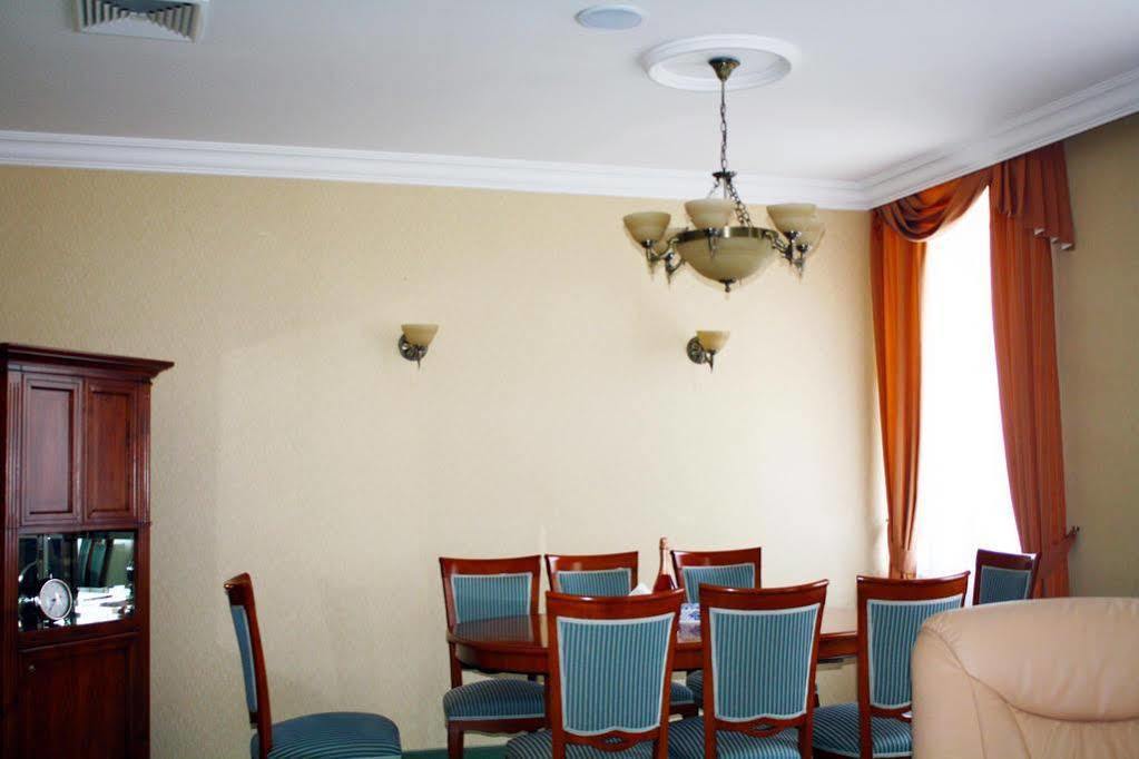 Lazensky Hotel Moskevsky Dvur Карловы Вары Экстерьер фото
