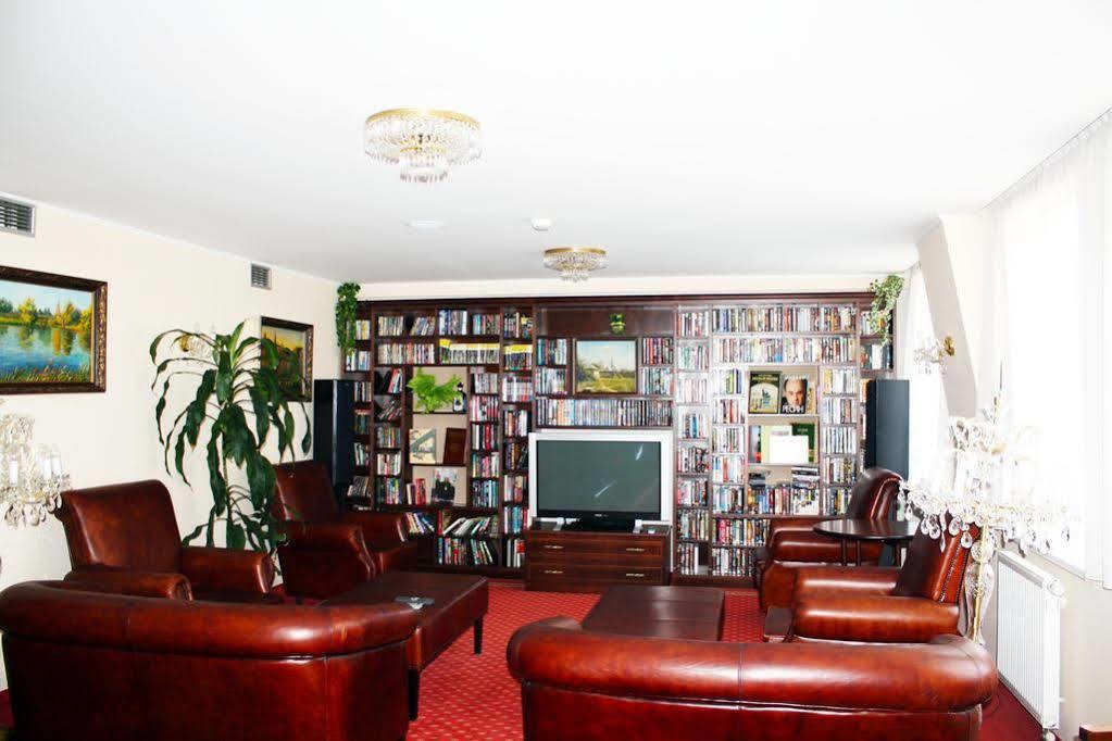 Lazensky Hotel Moskevsky Dvur Карловы Вары Экстерьер фото